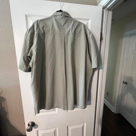 Wrangler Men’s Button Up Short Sleeve Shirt - Picture 2 of 3